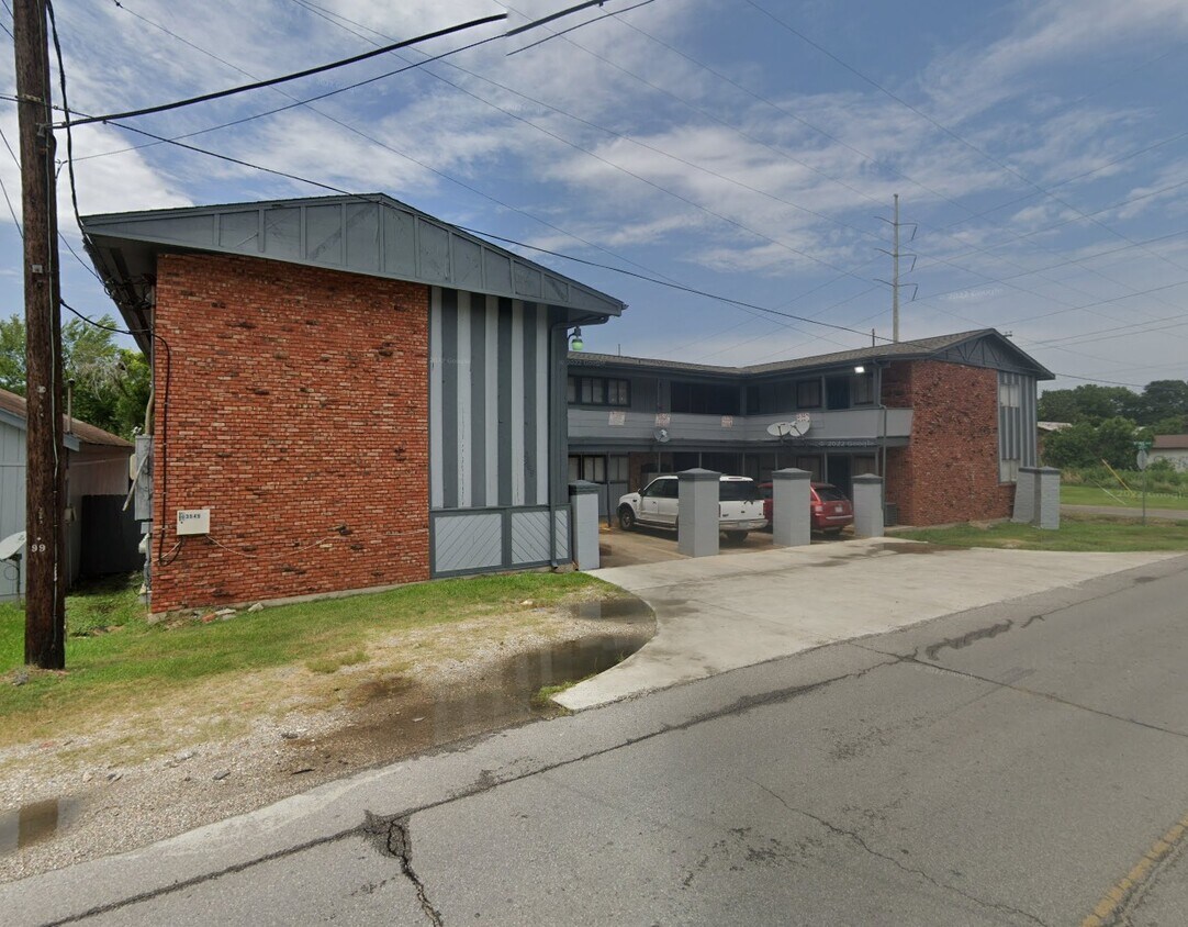 Aron's Place Apartments 3549 25th St Port Arthur, TX