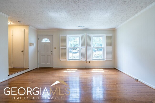 Building Photo - 834 Heritage Square