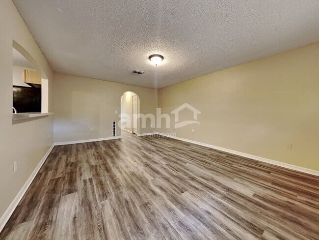 Foto del edificio - 2126 Wiley Oaks Ln