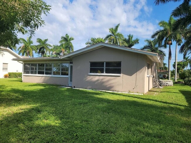 Building Photo - Direct Gulf Access Home For Rent!!   Fresh...