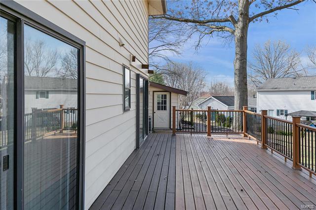 Building Photo - 15575 Clover Ridge Dr