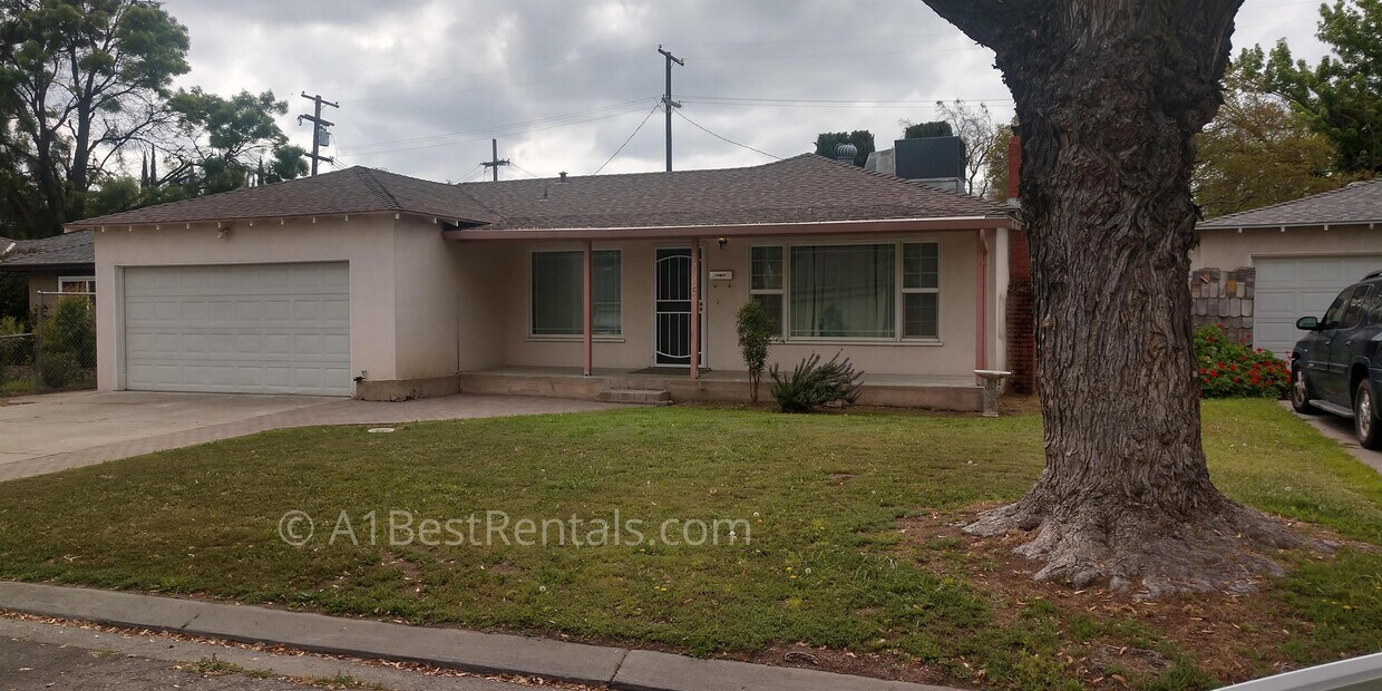Foto principal - 1725 Bronson Ave