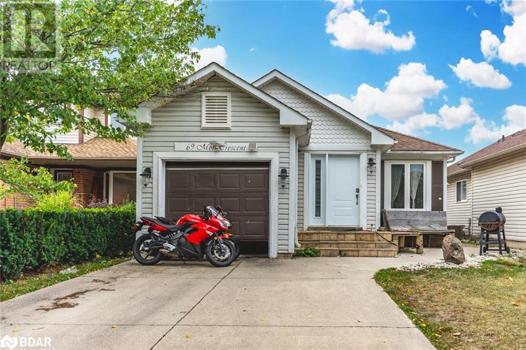 69 Moir Crescent, Barrie, ON L4N 8B2 House for Rent in Barrie, ON