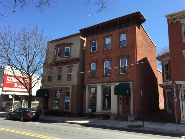 Building Photo - 33-35 W Main St
