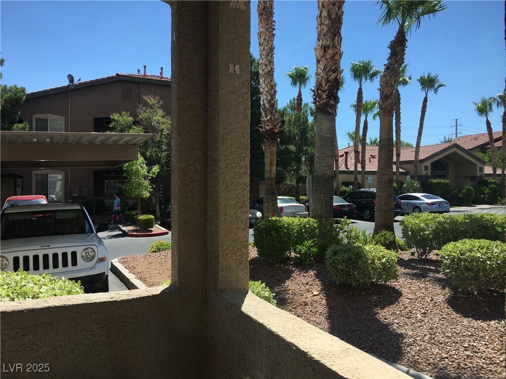 Foto principal - 3455 Cactus Shadow St