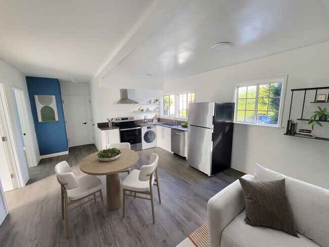 Building Photo - 1226 S Manhattan Pl