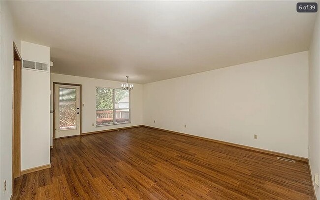 Building Photo - 147 Cascade Terrace Dr