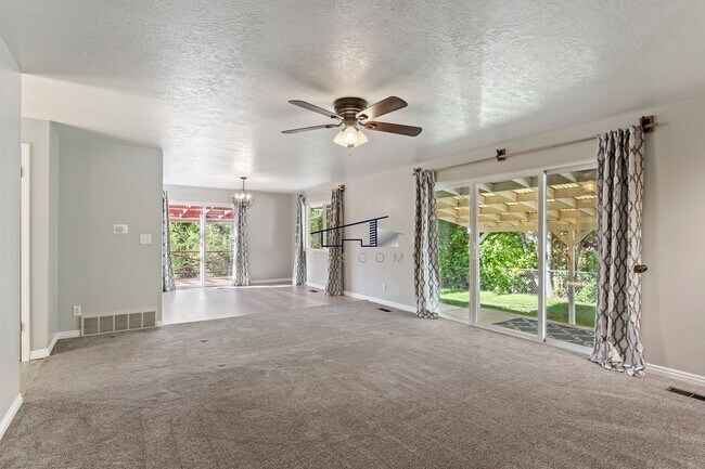 Foto del edificio - Spacious 3-Bedroom Ogden Home for Rent!