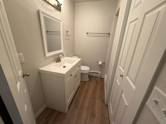 Foto del edificio - 133 N Main St