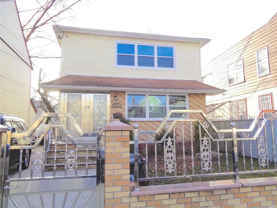 Primary Photo - 116-30 131st St