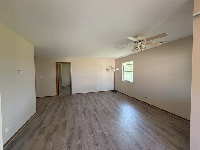 Building Photo - 36 Gant Cir