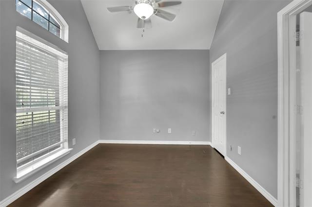 Foto del edificio - 3116 Glen Canyon Dr