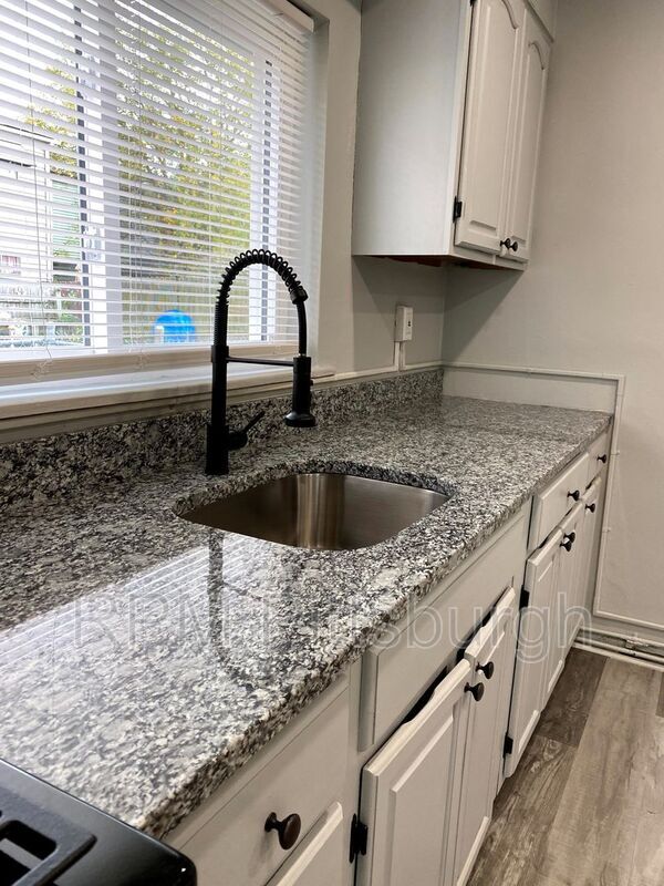 Foto del edificio - 22 Fourth Street