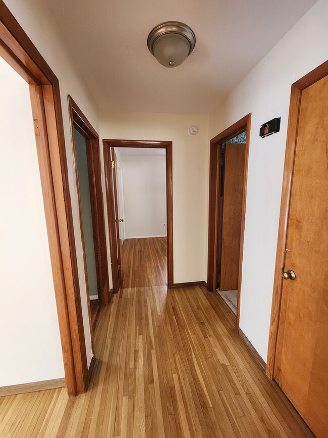 Building Photo - ***1 month Free with a 15-month lease.***3...