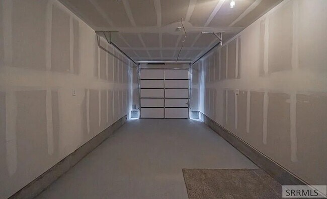 Building Photo - 2305 Caliber Pl