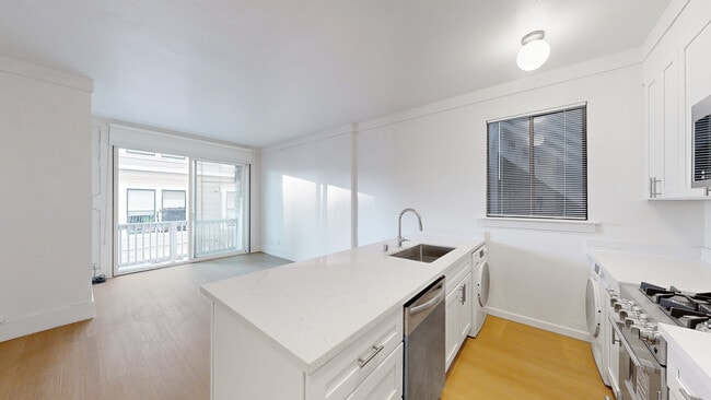 Foto del edificio - 1655 Grant Ave