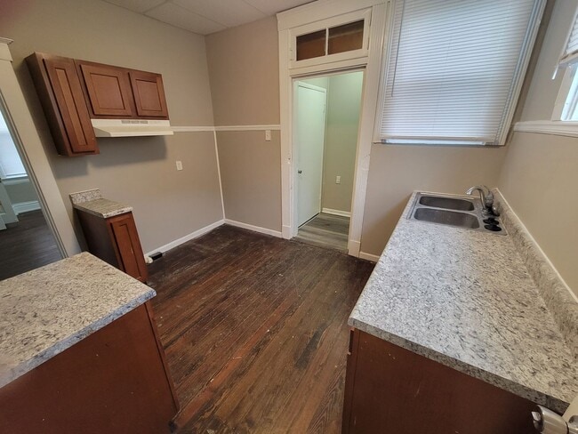 Building Photo - 6023 Lantana Ave 5BR/1.5BA (Cincinnati)