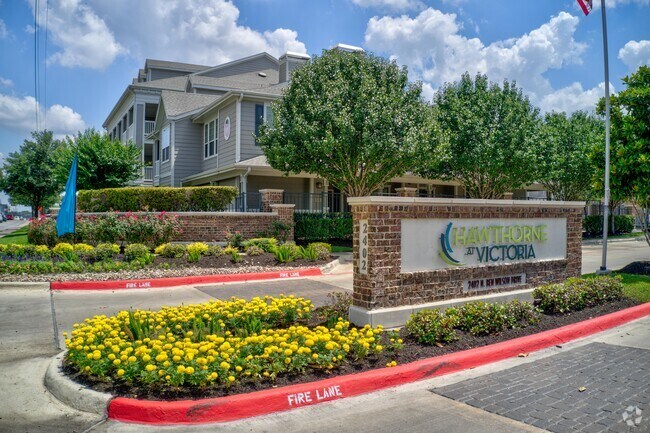 Letreros - The Pointe at Victoria