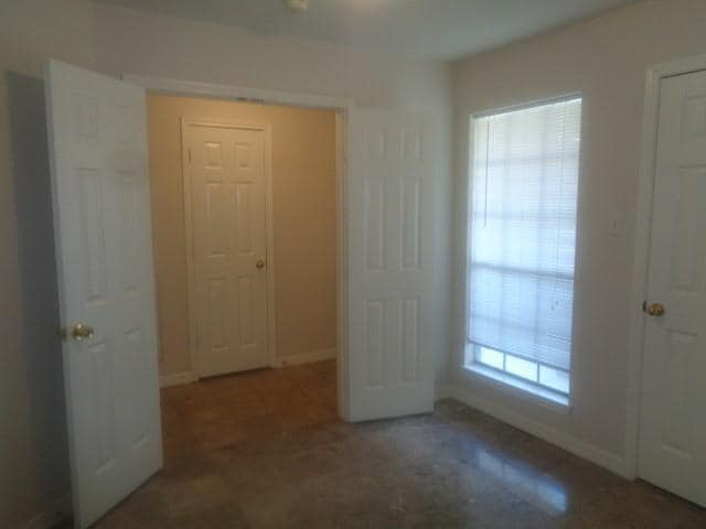 Building Photo - 2623 Quail Run Dr