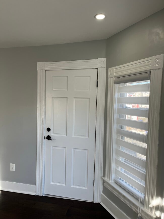 Foto del edificio - 114 Tenney St