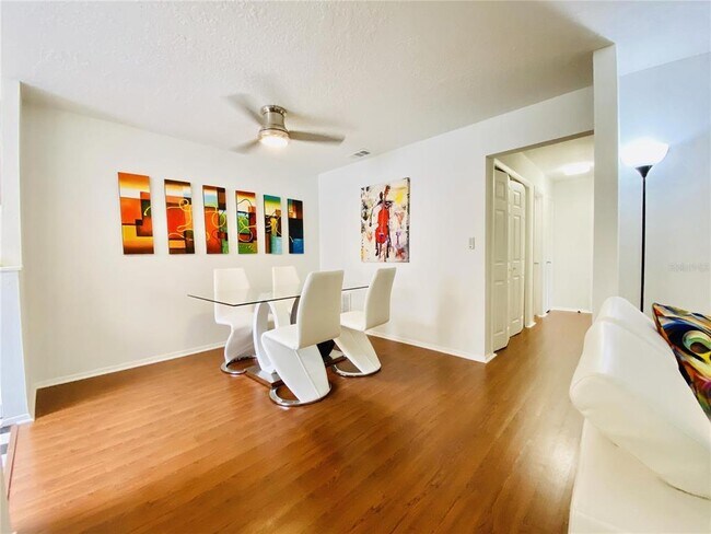 Building Photo - 225 S Tropical Trail