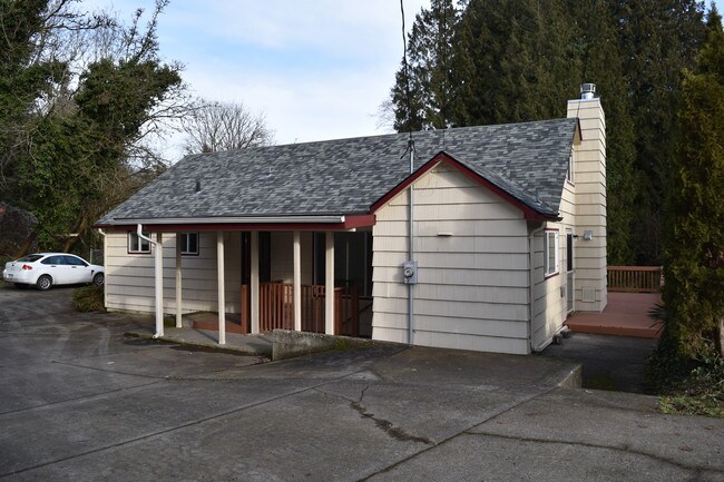 Building Photo - 1005 Crawford St