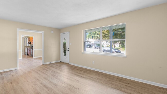 Building Photo - 604 Brookside Ct
