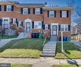 Building Photo - 821 Maury Ave