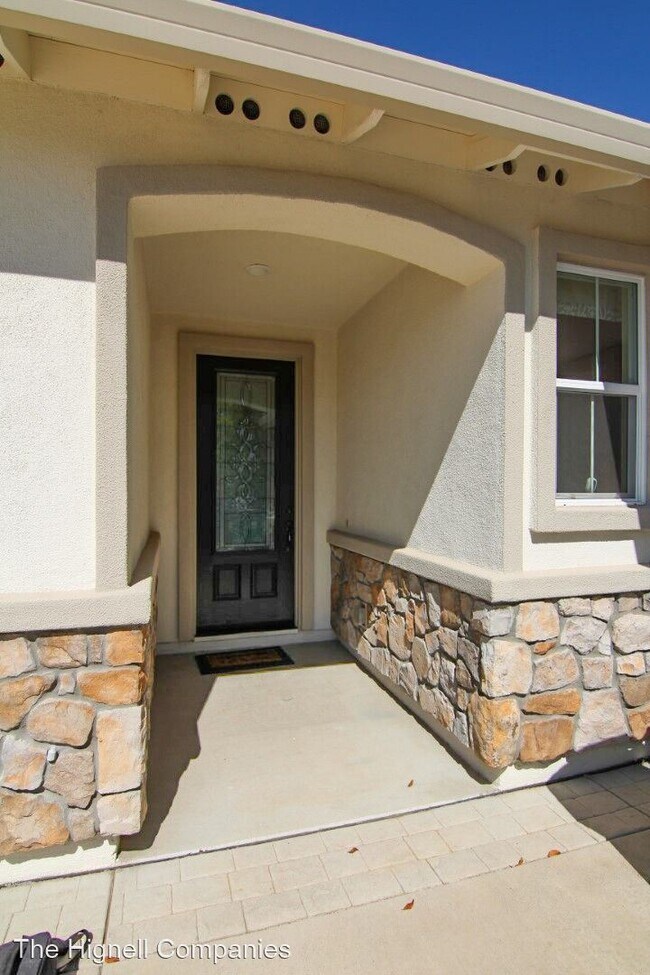 Building Photo - 4 br, 3 bath House - 3215 Tinker Creek Way