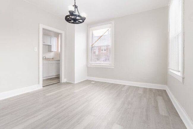 Building Photo - 3201 Elmley Ave