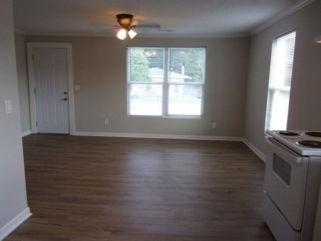 Building Photo - Coming Soon!! Completely Remodeled 2 Bedroom 1 Bath Home