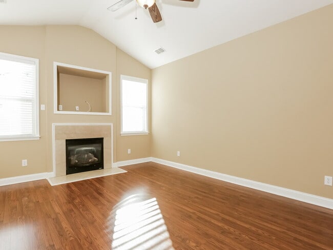 Foto del edificio - 7436 Alluvial Dr