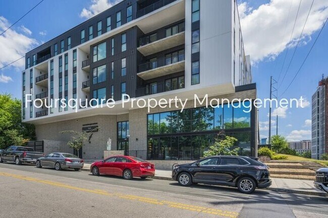 Foto del edificio - 3rd- Floor Condo| Spacious Balcony |Washer...