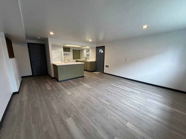 Building Photo - 21304 3rd Ave S