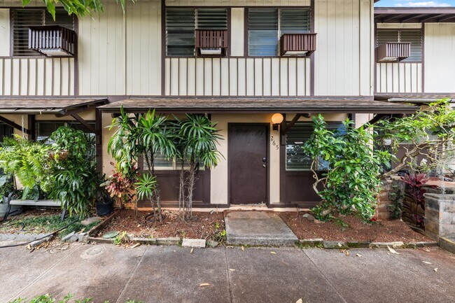 Building Photo - 94-160-160 Anania Dr