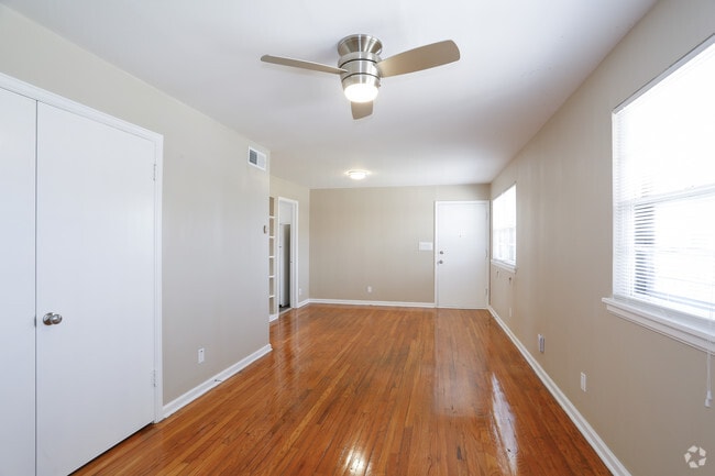 Interior Photo - Sandstone Apartments