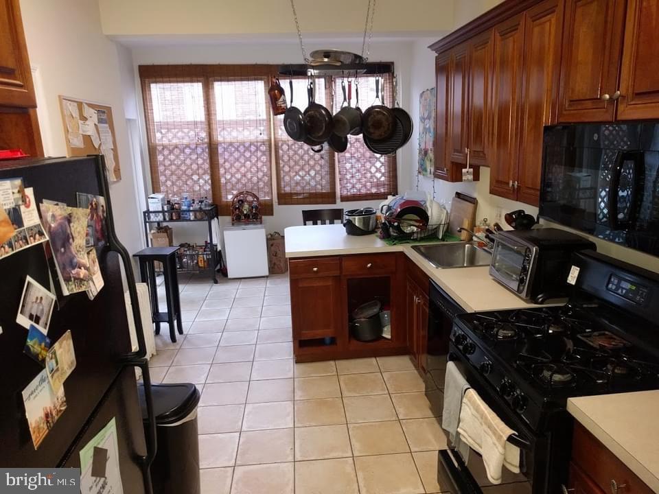 Primary Photo - 2622 Woodley Pl NW