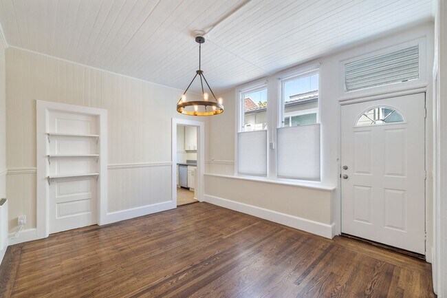 Foto del edificio - 282 Monterey Blvd