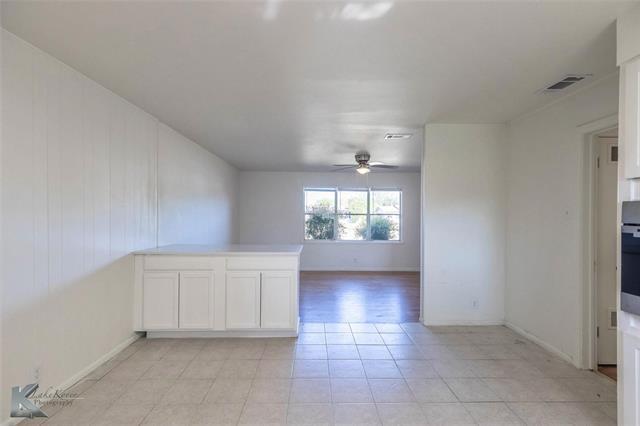 Foto del edificio - 2326 N Mockingbird Ln