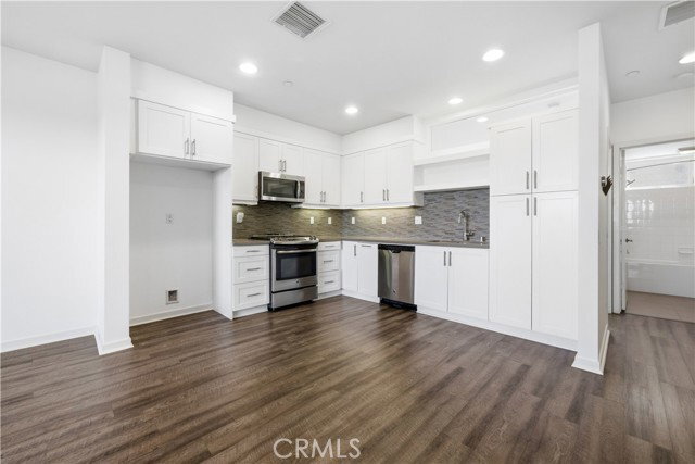 Foto del edificio - 629 W 17th St