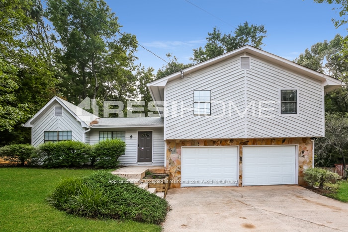 Photo - 1875 Marsh Creek Dr (Lawrenceville, GA)