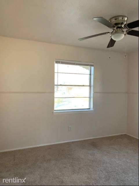 Building Photo - 3 br, 1 bath House - 803 Brownstone