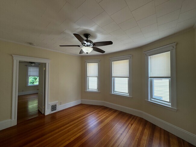 Foto del edificio - 63 Conwell Ave