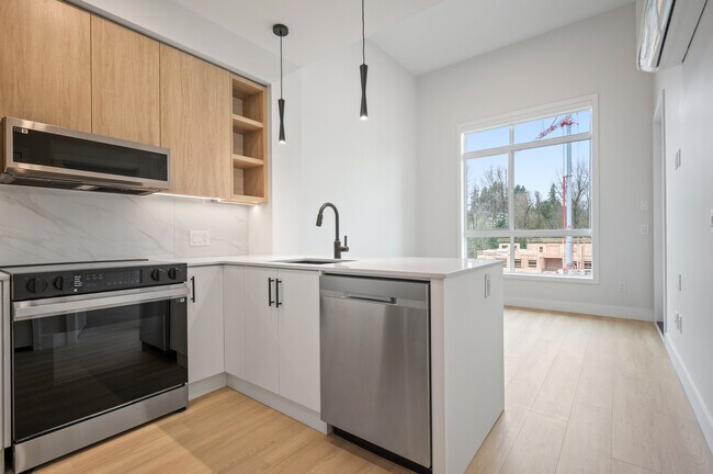 Building Photo - 34395 Gladys Ave