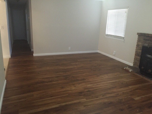 Building Photo - 748 Laguna Ct