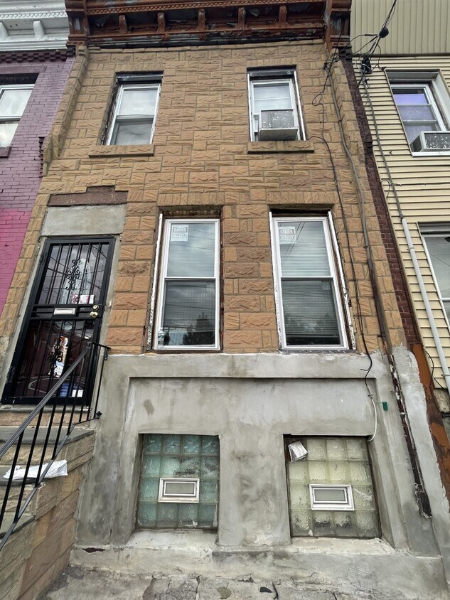 Primary Photo - 603 E Clearfield St