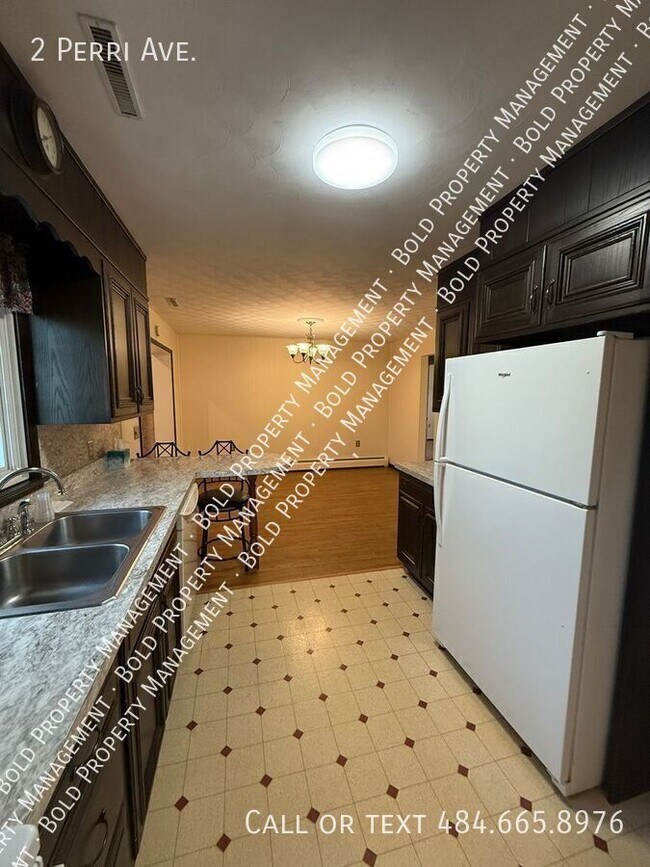 Foto del edificio - 2 Perri Ave