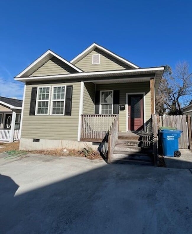 Building Photo - 219 Gores Row