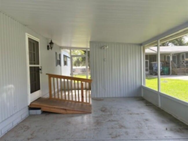 Building Photo - 1503 Peachtree Ln