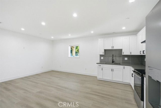 Building Photo - 14014 Hubbard St